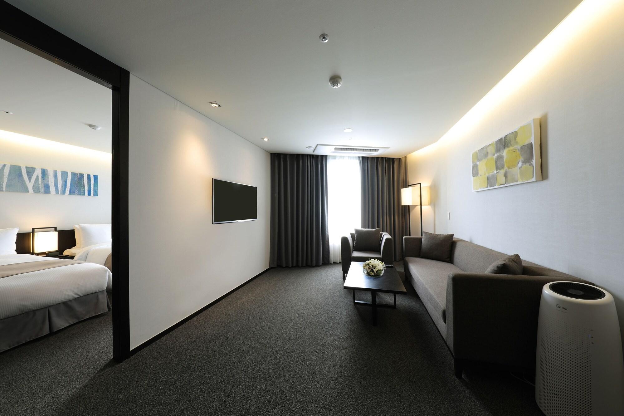 Khách sạn Ramada Encore By Wyndham Magok 3*
