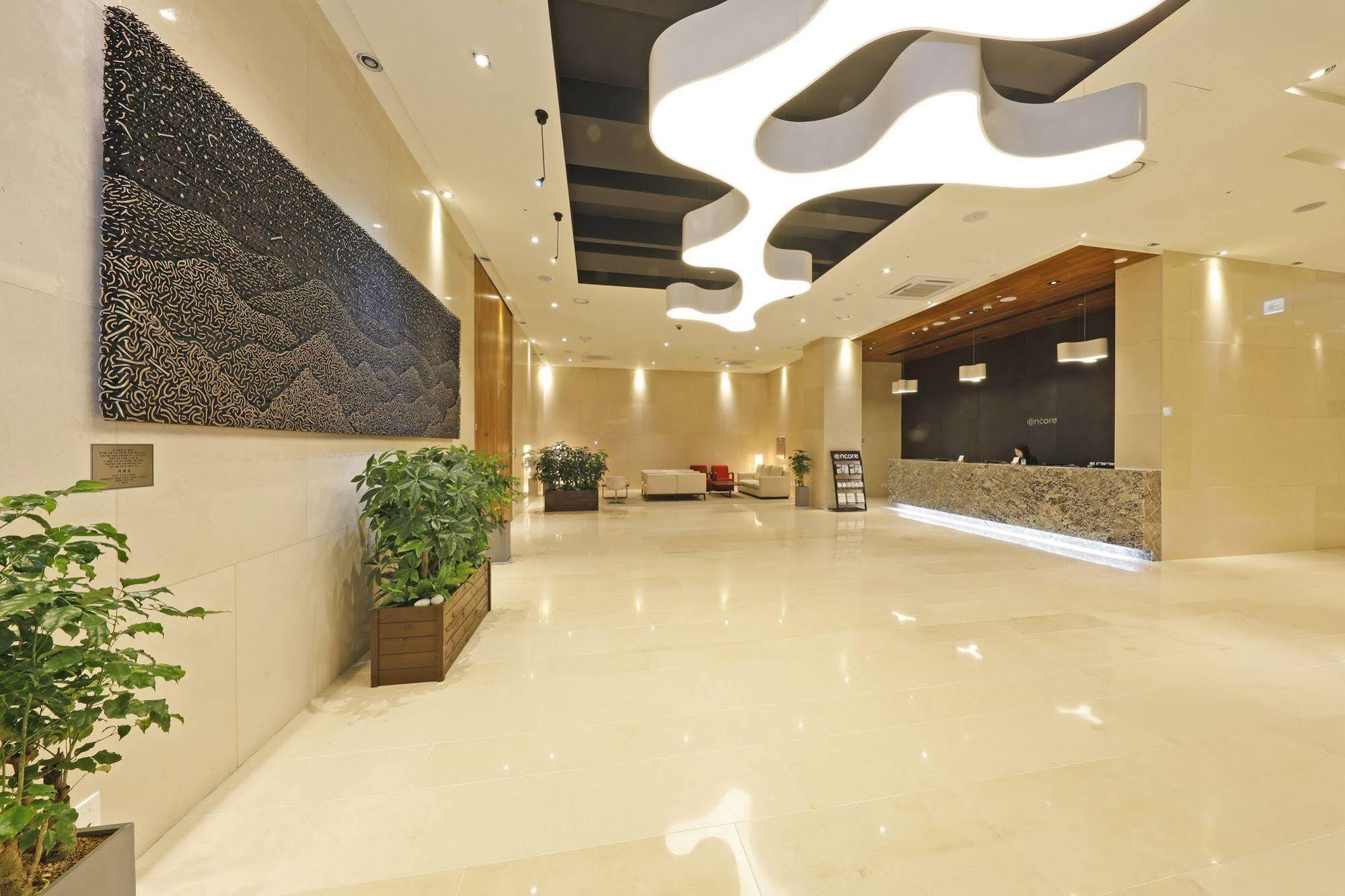 Ramada Encore By Wyndham Magok Khách sạn