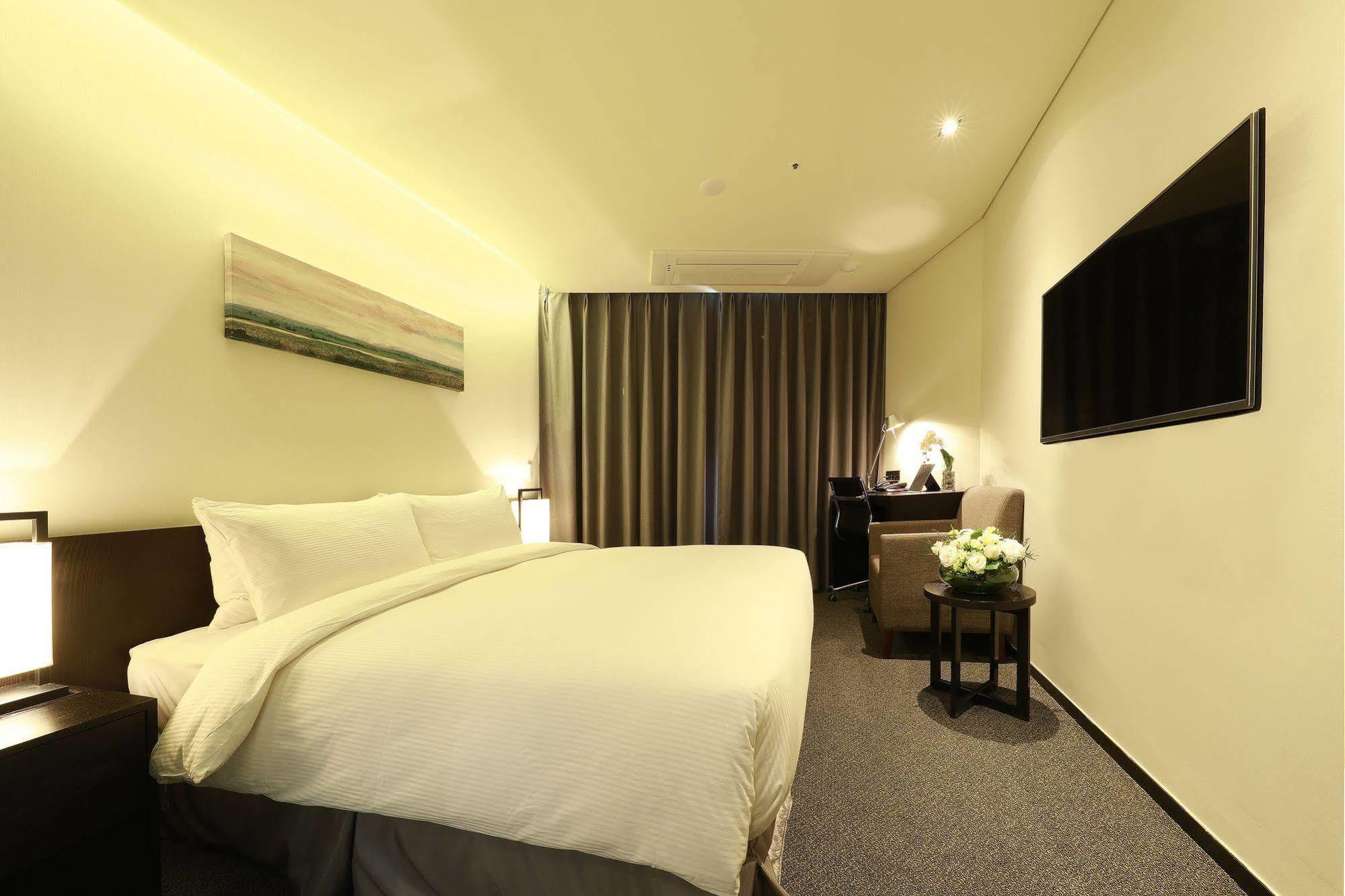 Ramada Encore By Wyndham Magok Khách sạn Seoul