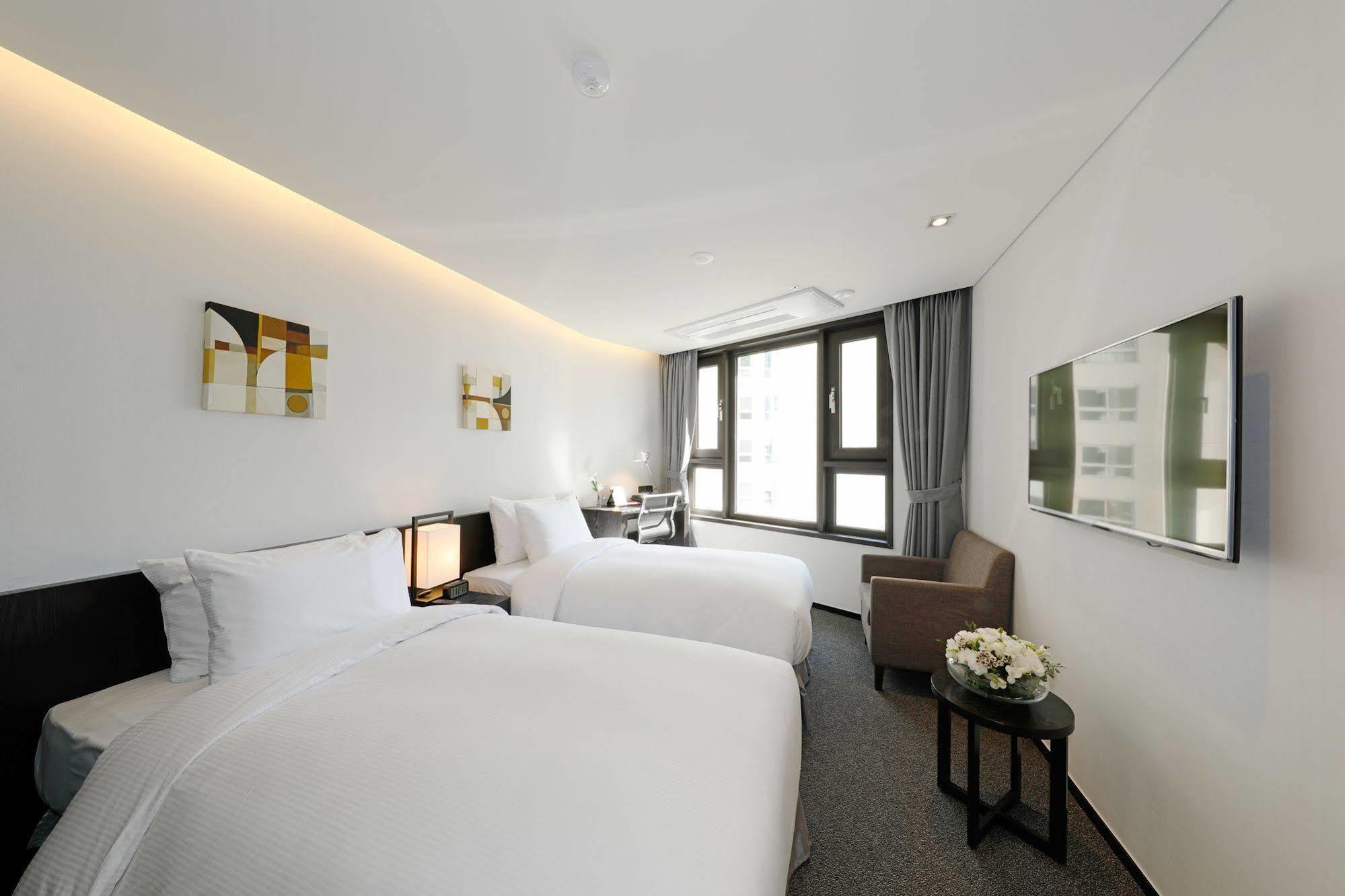 Ramada Encore By Wyndham Magok Seoul
