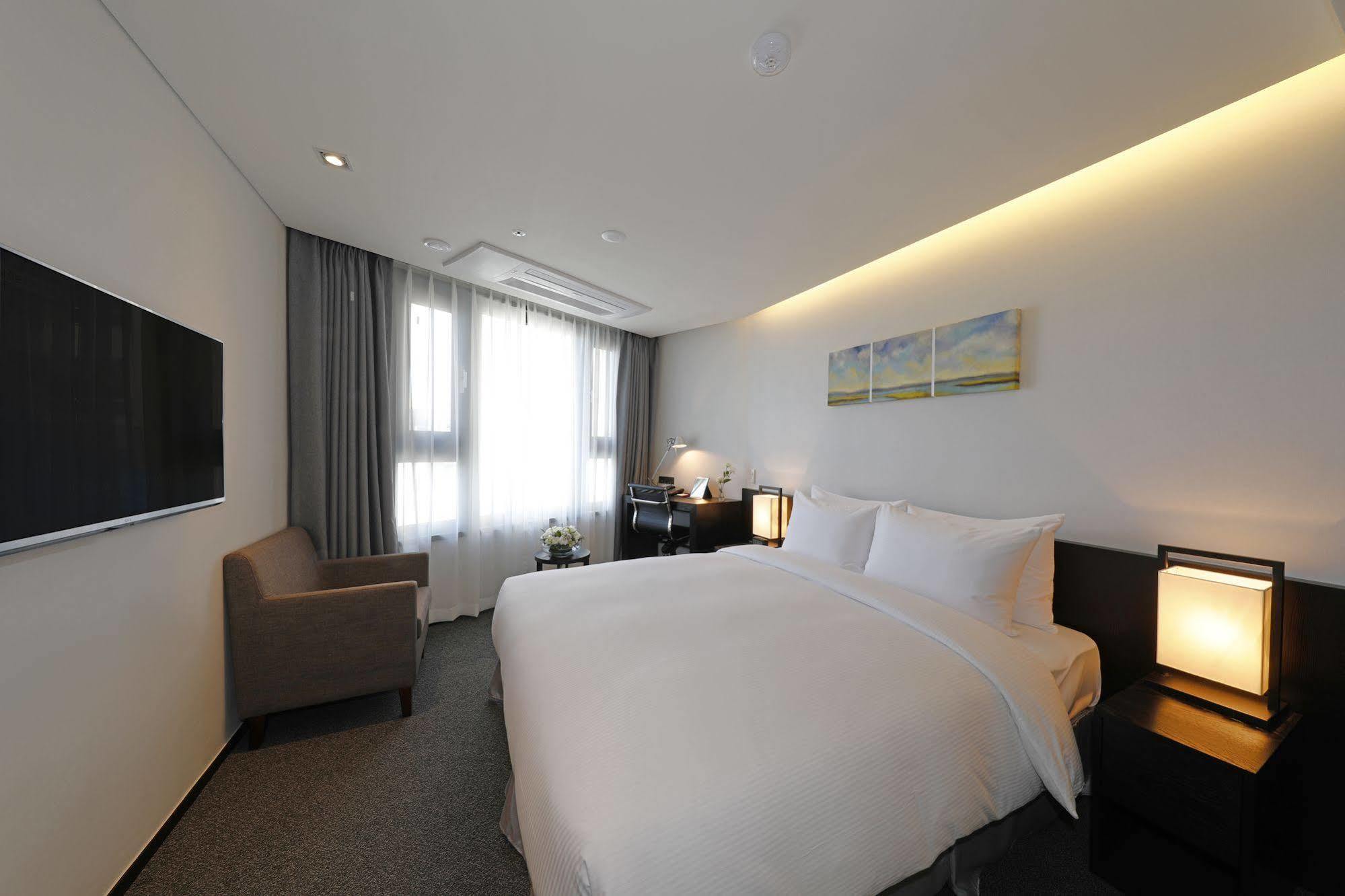 Ramada Encore By Wyndham Magok Seoul